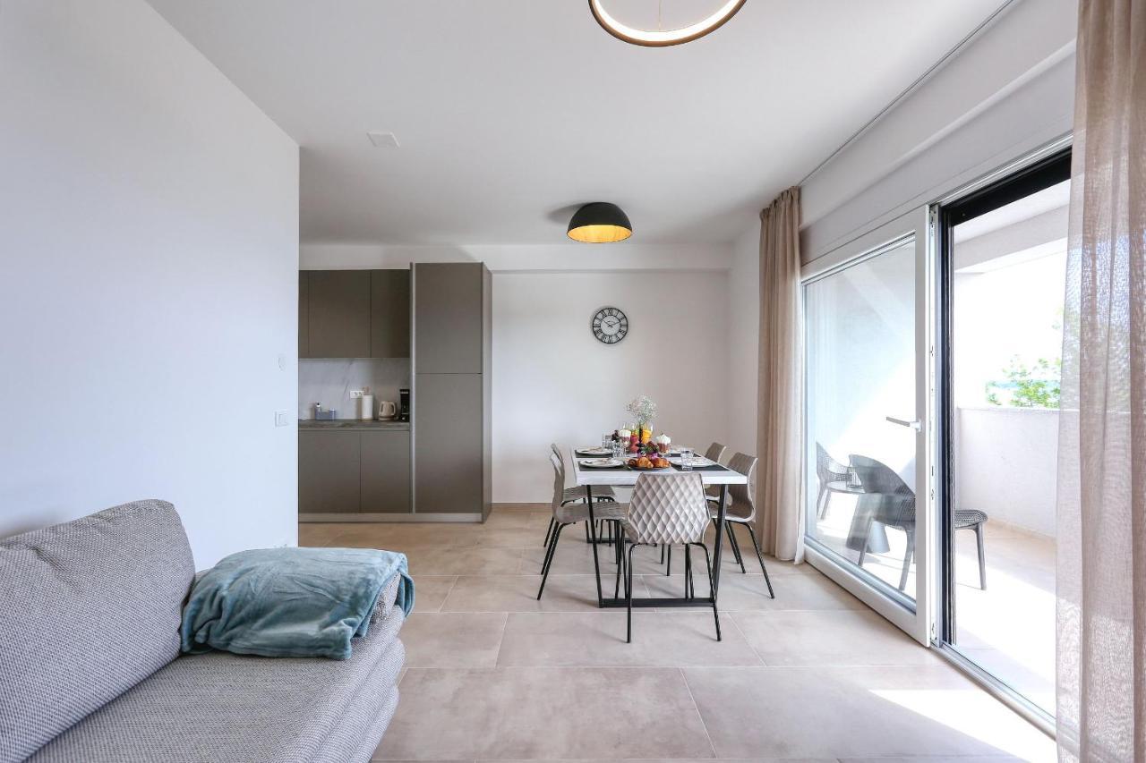 Apartments Bonaca With Jacuzzi 普利拉卡 外观 照片