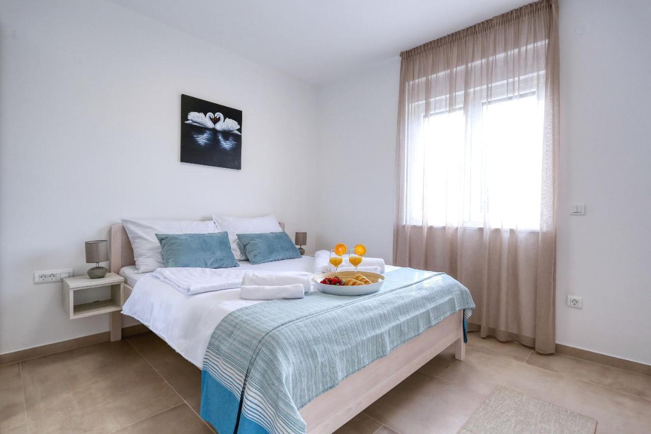 Apartments Bonaca With Jacuzzi 普利拉卡 外观 照片