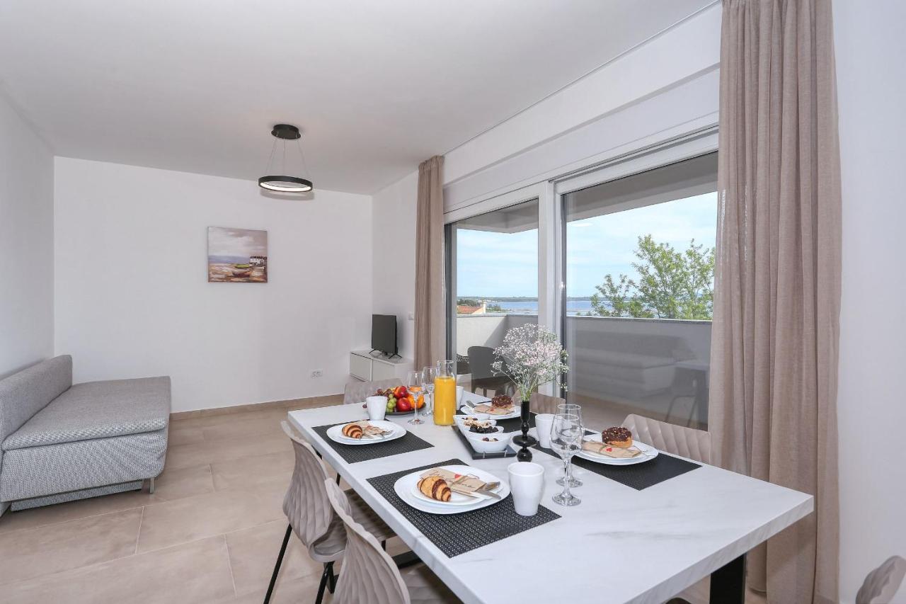 Apartments Bonaca With Jacuzzi 普利拉卡 外观 照片
