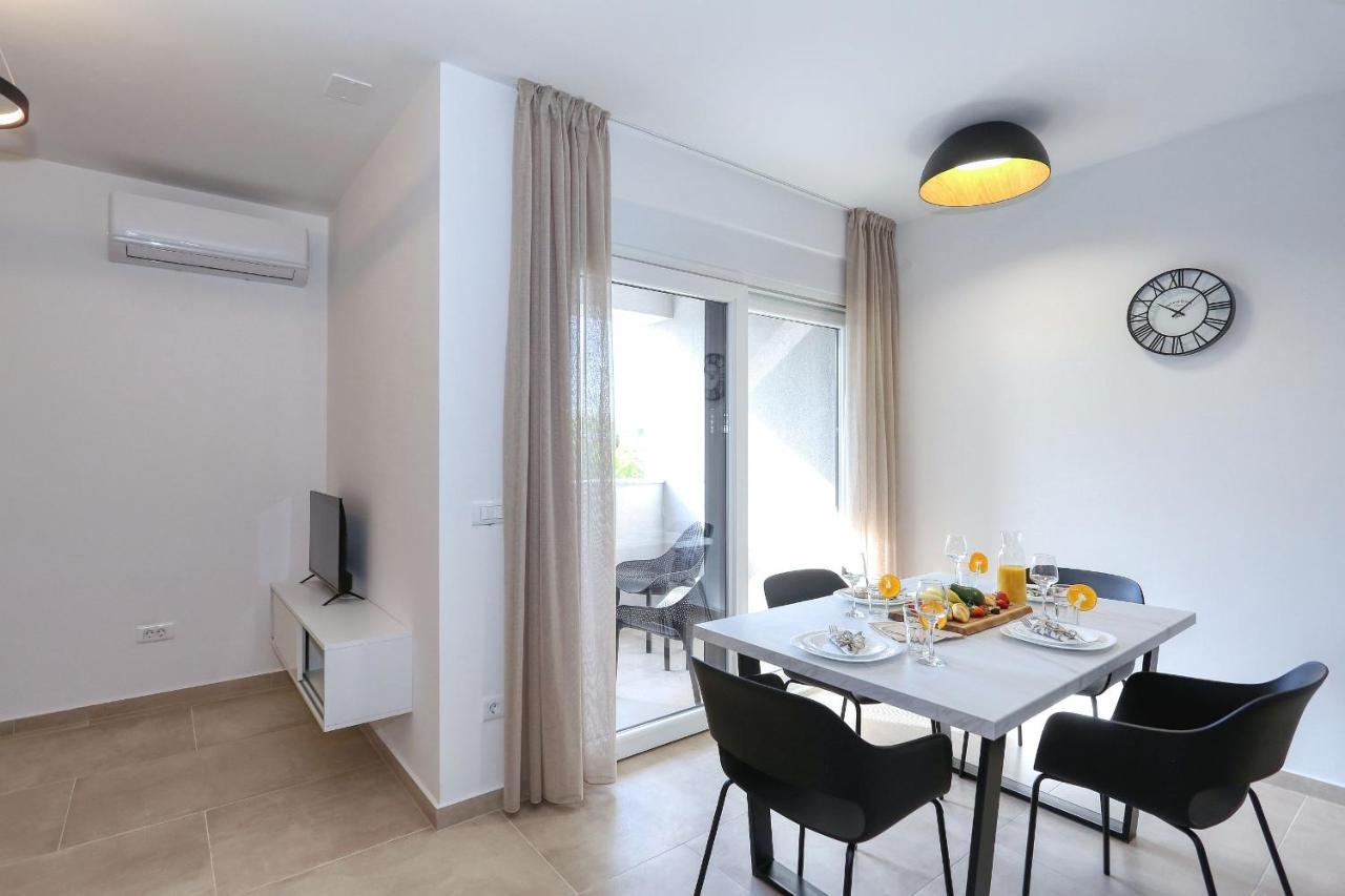 Apartments Bonaca With Jacuzzi 普利拉卡 外观 照片
