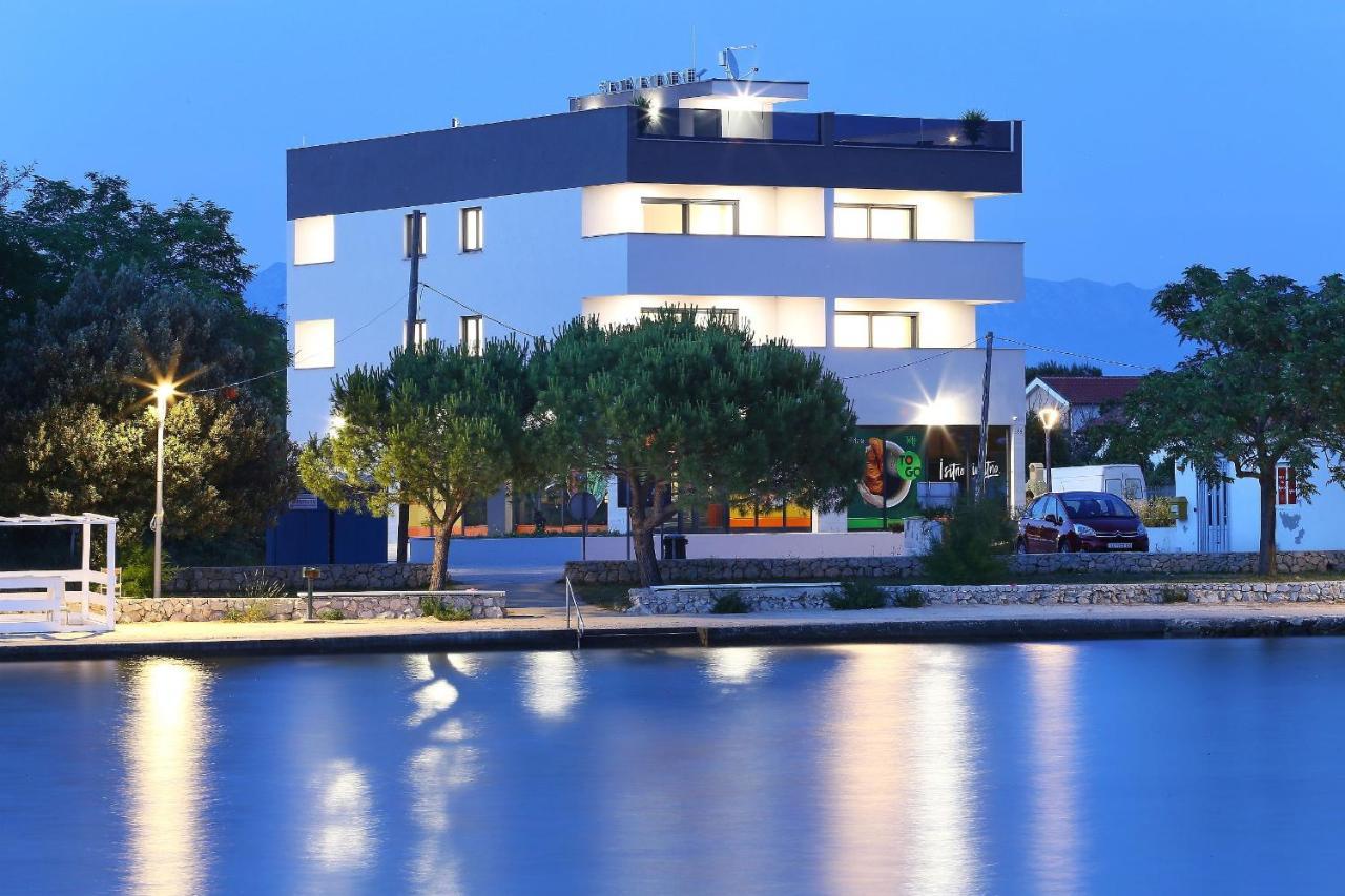 Apartments Bonaca With Jacuzzi 普利拉卡 外观 照片