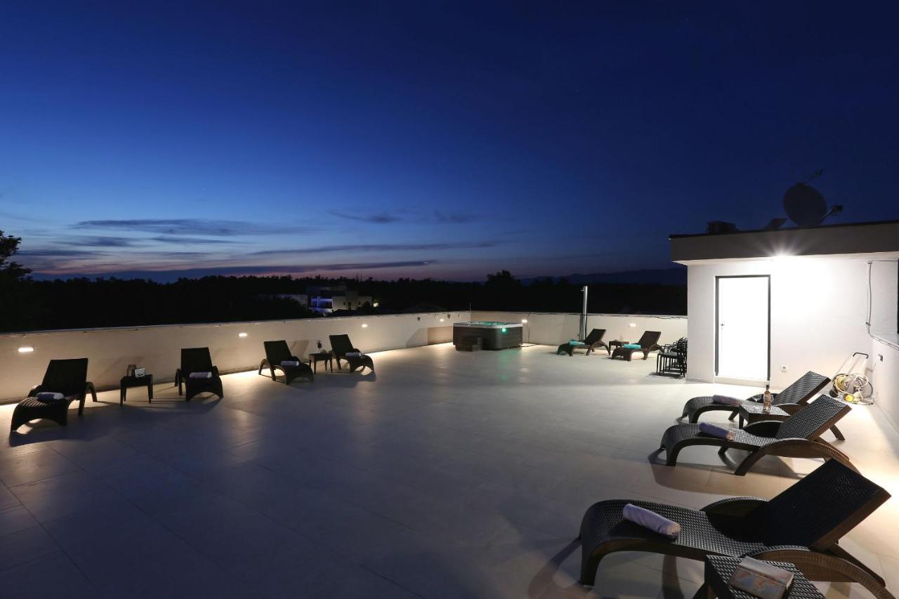 Apartments Bonaca With Jacuzzi 普利拉卡 外观 照片